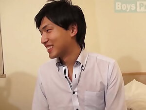 イケメンノンケ青年が女優を相手に汗だくFuck！！