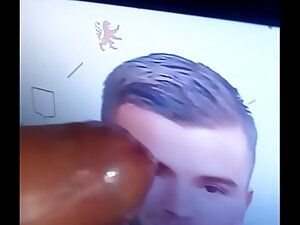 TV  BITE N° 1 > Maw bite se paluche sur ta face de : footballeur de jeune salope pendant interview !!