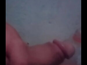 Abrindo a garrafa com meu palzao